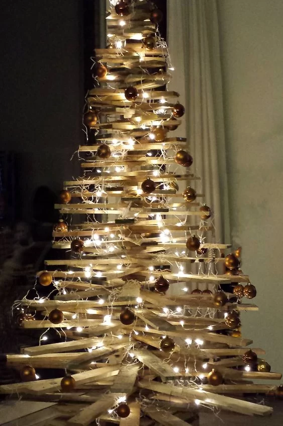 arbol de navidad con luces